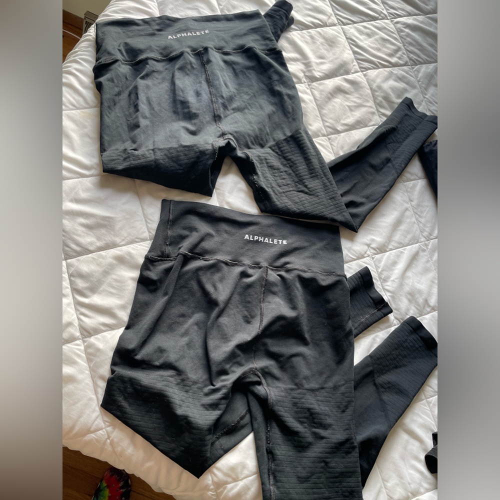 2 pairs alphalete revival OG leggings XL